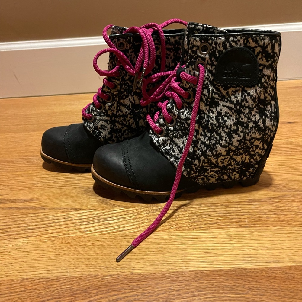 Wedge boot - Picture 2 of 5